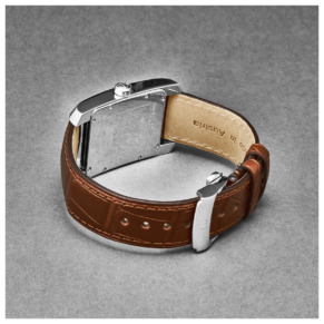 Mặt sau đồng hồ Baume and Mercier Hampton Milleis A8483 chính hãng