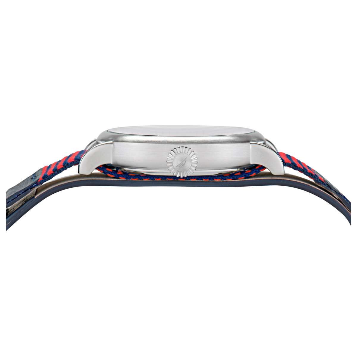 Nautica Wakeland NAPWLS902 2 Mặt bên đồng hồ Nautica Wakeland NAPWLS902 chính hãng