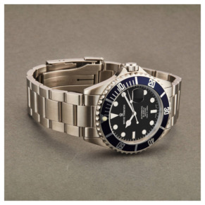 Mặt sau đồng hồ Revue Thommen Diver 17571.2135 chính hãng